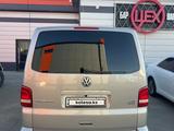 Volkswagen Multivan 2014 года за 16 000 000 тг. в Атырау – фото 2