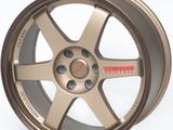 В наличии стильные литые диски R18 в легендарном дизайне Volk Racing TE37. за 300 000 тг. в Алматы