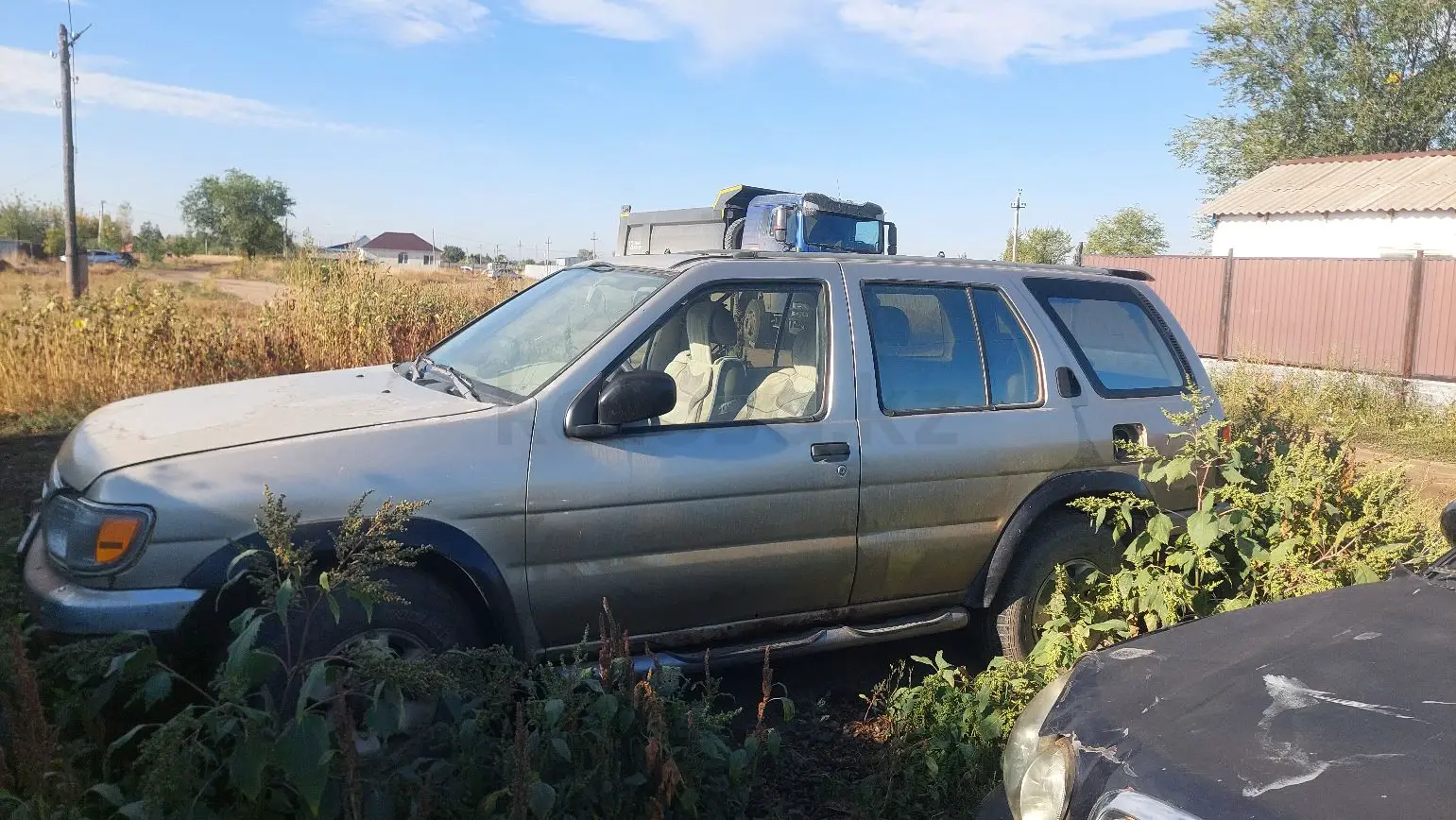 Nissan Pathfinder, 2000