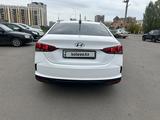 Hyundai Accent 2021 годаүшін6 950 000 тг. в Астана – фото 5