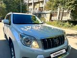 Toyota Land Cruiser Prado 2010 года за 14 200 000 тг. в Караганда