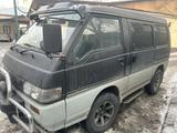 Mitsubishi Delica 1997 годаfor1 750 000 тг. в Алматы – фото 3