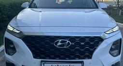 Hyundai Santa Fe 2019 года за 14 950 000 тг. в Актау – фото 2