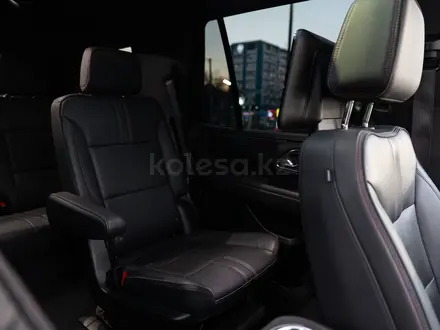 Chevrolet Tahoe 2024 года за 40 500 000 тг. в Алматы – фото 17