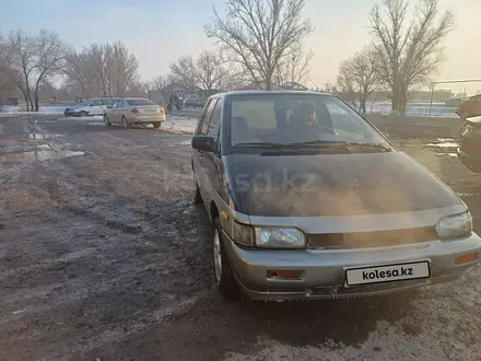 Nissan Prairie 1992 года за 1 000 000 тг. в Алматы – фото 3