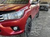 Toyota Hilux 2015 года за 17 000 000 тг. в Алматы – фото 3