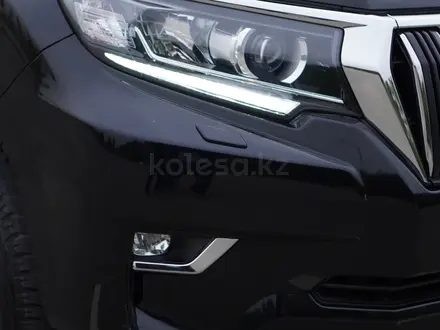 Toyota Land Cruiser Prado 2018 года за 22 200 000 тг. в Алматы – фото 12