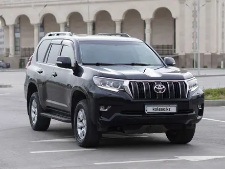 Toyota Land Cruiser Prado 2018 года за 22 200 000 тг. в Алматы – фото 24