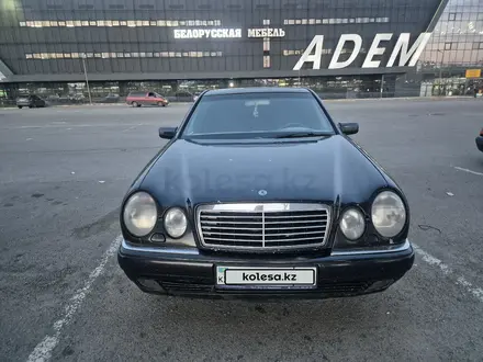 Mercedes-Benz E 280 1997 года за 3 300 000 тг. в Алматы – фото 2