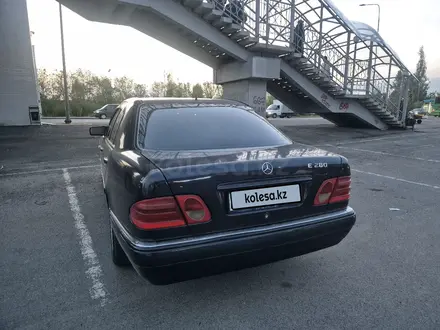Mercedes-Benz E 280 1997 года за 3 300 000 тг. в Алматы – фото 5