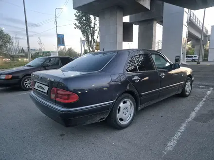 Mercedes-Benz E 280 1997 года за 3 300 000 тг. в Алматы – фото 6