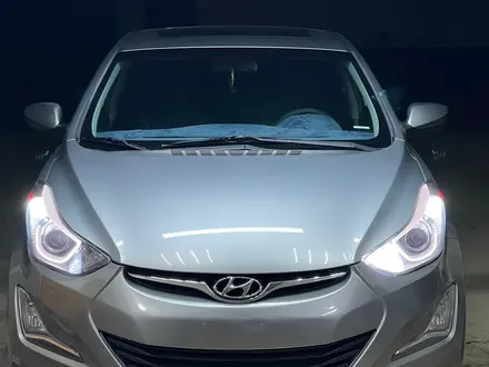 Hyundai Elantra 2015 года за 4 300 000 тг. в Актау – фото 3