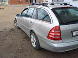 Mercedes-Benz C 180 2004 годаүшін4 500 000 тг. в Балхаш – фото 2