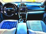 Toyota Camry 2014 годаүшін6 800 000 тг. в Актобе – фото 5