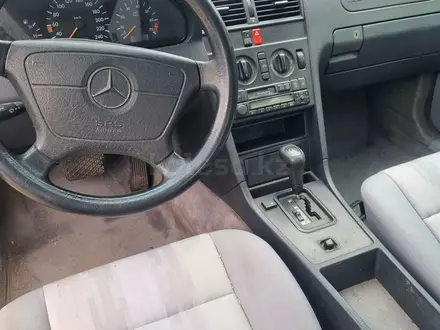 Mercedes-Benz C 180 1994 года за 500 000 тг. в Алматы – фото 5