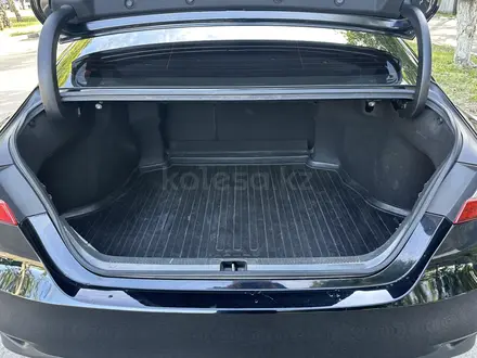 Toyota Camry 2018 года за 13 200 000 тг. в Костанай – фото 11