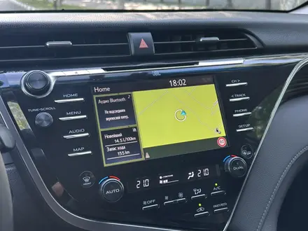 Toyota Camry 2018 года за 13 200 000 тг. в Костанай – фото 31