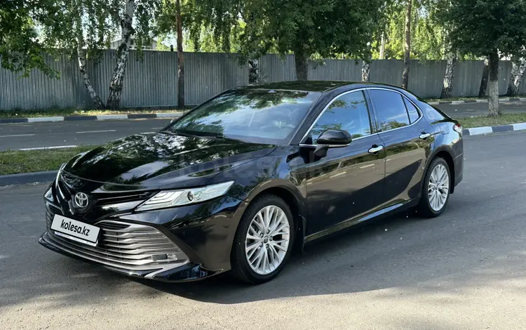Toyota Camry 2018 года за 13 200 000 тг. в Костанай