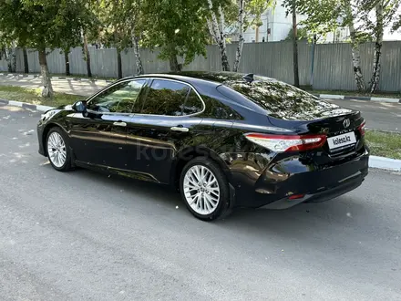 Toyota Camry 2018 года за 13 200 000 тг. в Костанай – фото 8
