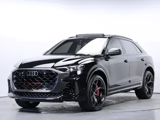 Audi RS Q8, 2025