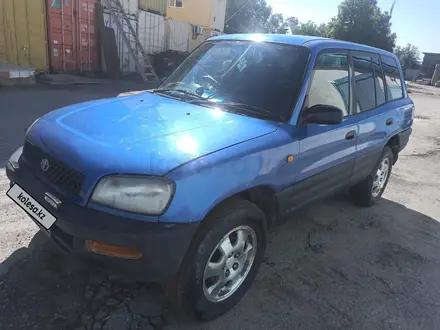 Toyota RAV4 1997 года за 3 100 000 тг. в Алматы