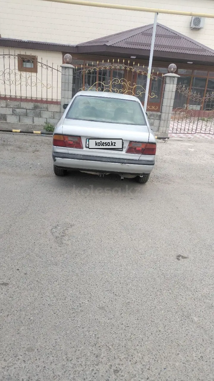 Nissan Primera, 1994