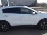 Kia Sportage 2018 года за 10 100 000 тг. в Петропавловск – фото 3