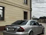 Mercedes-Benz E 55 AMG 2005 годаүшін11 500 000 тг. в Макинск – фото 2