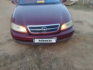 Opel Omega, 2001