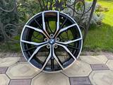 Оригинальные диски R19 на BMW 5, 6, 7 серии, BMW I5, BMW I7 и др. БМВ за 745 000 тг. в Алматы