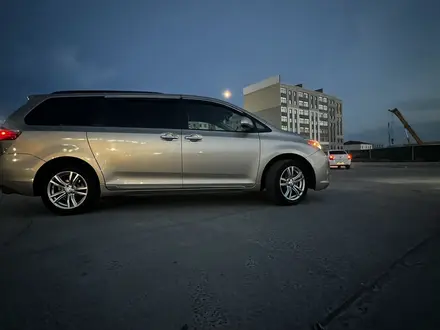 Toyota Sienna 2016 года за 14 300 000 тг. в Актау – фото 9