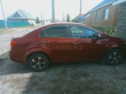 Chevrolet Aveo 2013 года за 3 100 000 тг. в Петропавловск – фото 2