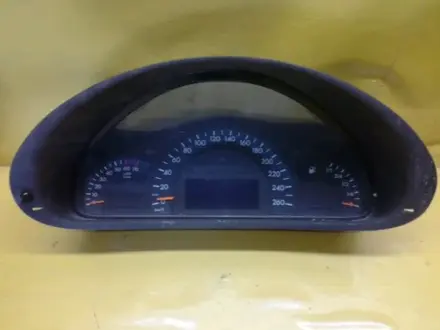 Щиток приборов Mercedes W203 за 30 000 тг. в Караганда