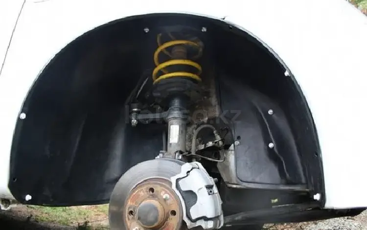 Подкрылки AUDI 80үшін7 500 тг. в Актобе
