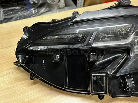 Фара левая Toyota Sienna за 470 000 тг. в Алматы – фото 3