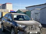 Toyota RAV4 2021 годаүшін15 900 000 тг. в Петропавловск – фото 2