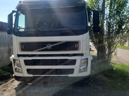 Volvo  FM 2010 года за 25 000 000 тг. в Алматы