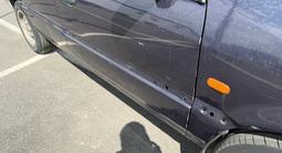 Volkswagen Passat 1996 года за 550 000 тг. в Астана – фото 3