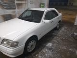 Mercedes-Benz C 200 1996 года за 2 200 000 тг. в Аягоз – фото 2