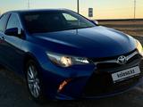 Toyota Camry 2015 года за 8 000 000 тг. в Атырау