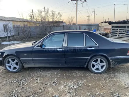 Mercedes-Benz S 320 1995 года за 3 100 000 тг. в Атырау – фото 3