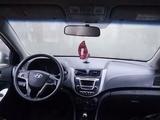 Hyundai Solaris 2015 года за 3 700 000 тг. в Караганда – фото 3