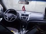 Hyundai Solaris 2015 года за 3 700 000 тг. в Караганда – фото 4