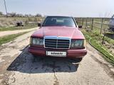 Mercedes-Benz E 260 1989 года за 950 000 тг. в Тараз – фото 3