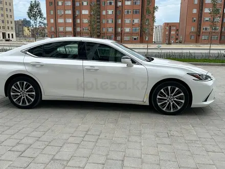 Lexus ES 250 2021 года за 23 000 000 тг. в Актау – фото 5