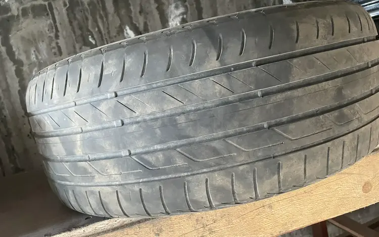 225/55/17 Bridgestoneүшін6 000 тг. в Алматы