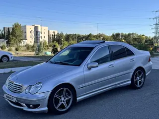 Mercedes-Benz C 230