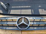 Решетка радиатора на Mercedes-Benz ML320 W163 за 40 000 тг. в Алматы