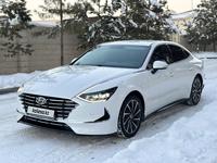 Hyundai Sonata 2022 года за 13 700 000 тг. в Алматы