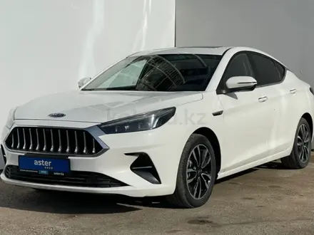 JAC J7 2023 года за 4 640 000 тг. в Уральск